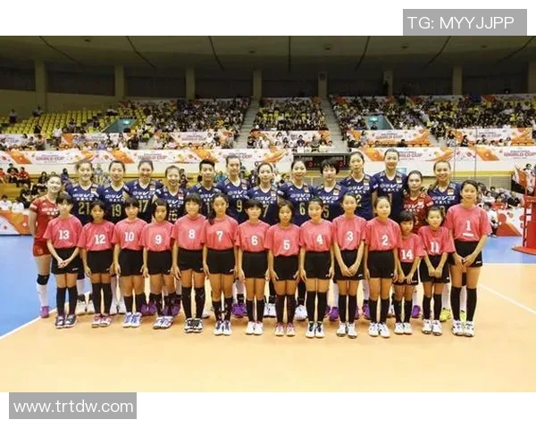 武汉排球队与上海排球队赛后复盘分析配合策略与表现总结